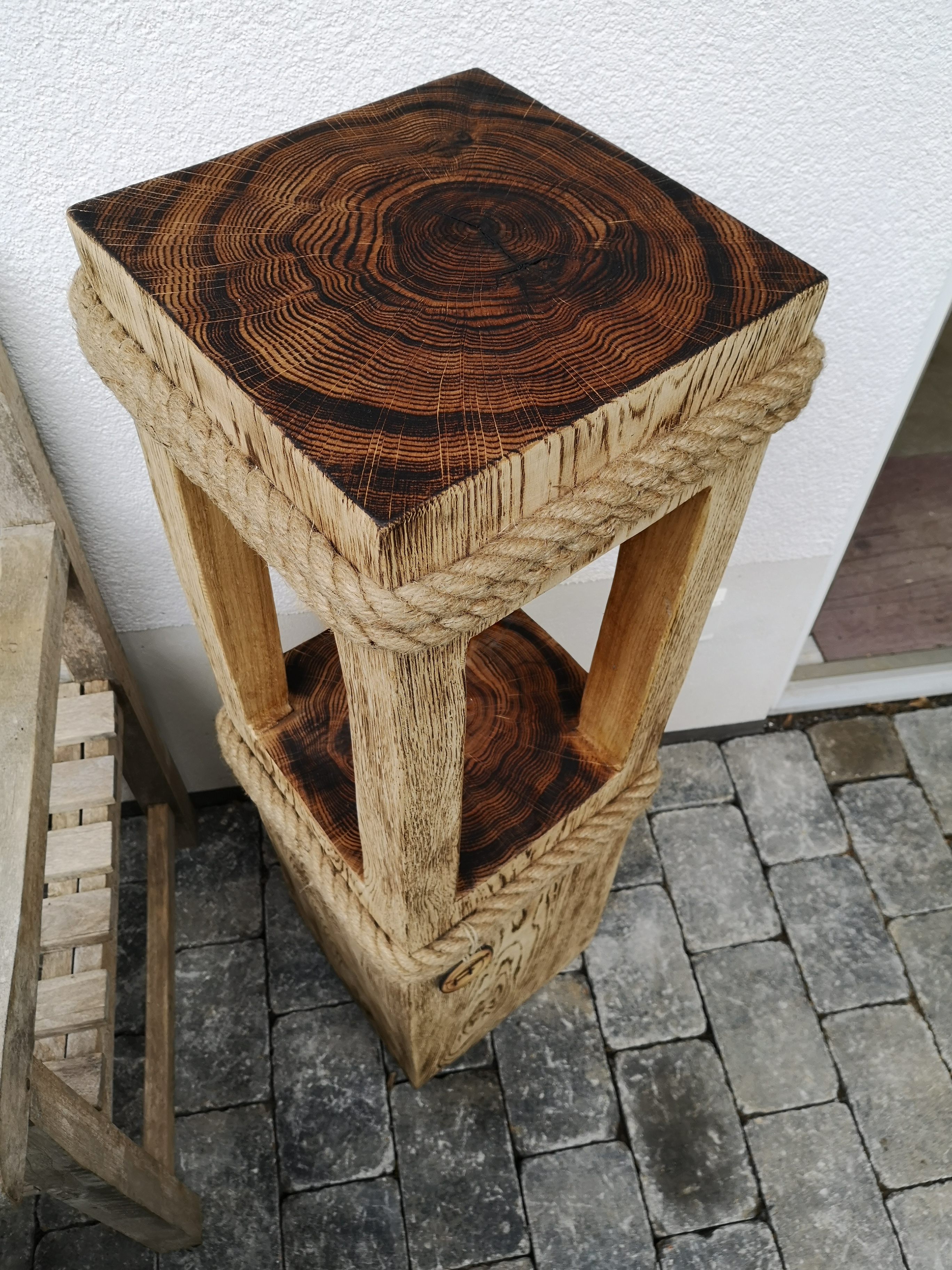 Eichenstele, geflammt, Ansicht 3